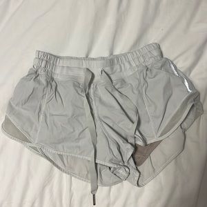Lululemon hotty hot shorts, size 4, older style